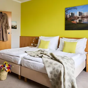 Henriette Stadthotel מלון