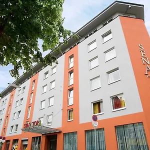 Hotel Senator, Wenen